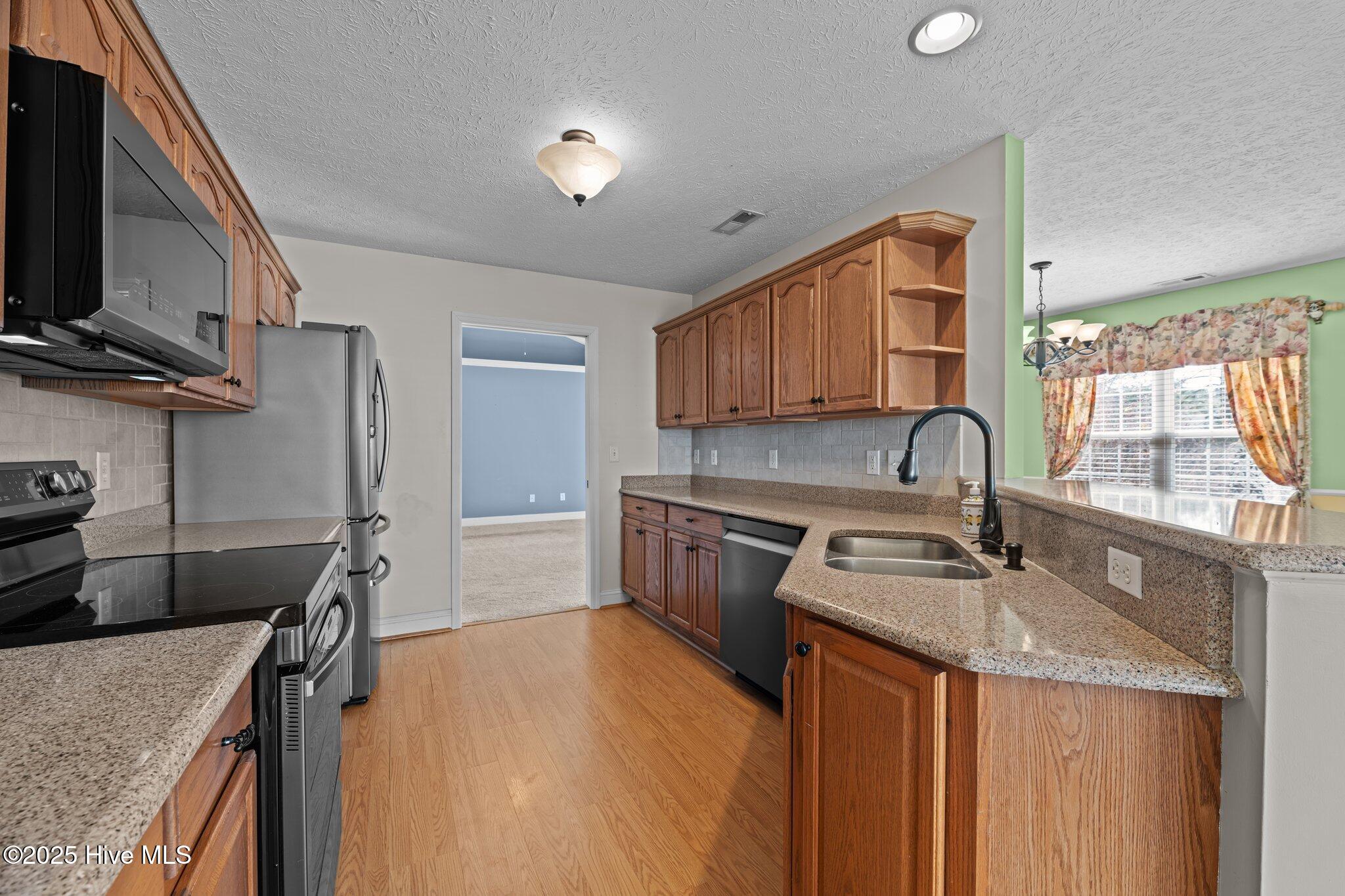 708 Sermons Boulevard Havelock, NC 28532 - Photo 17 of 44 17-web-or-mls-DSC_8118