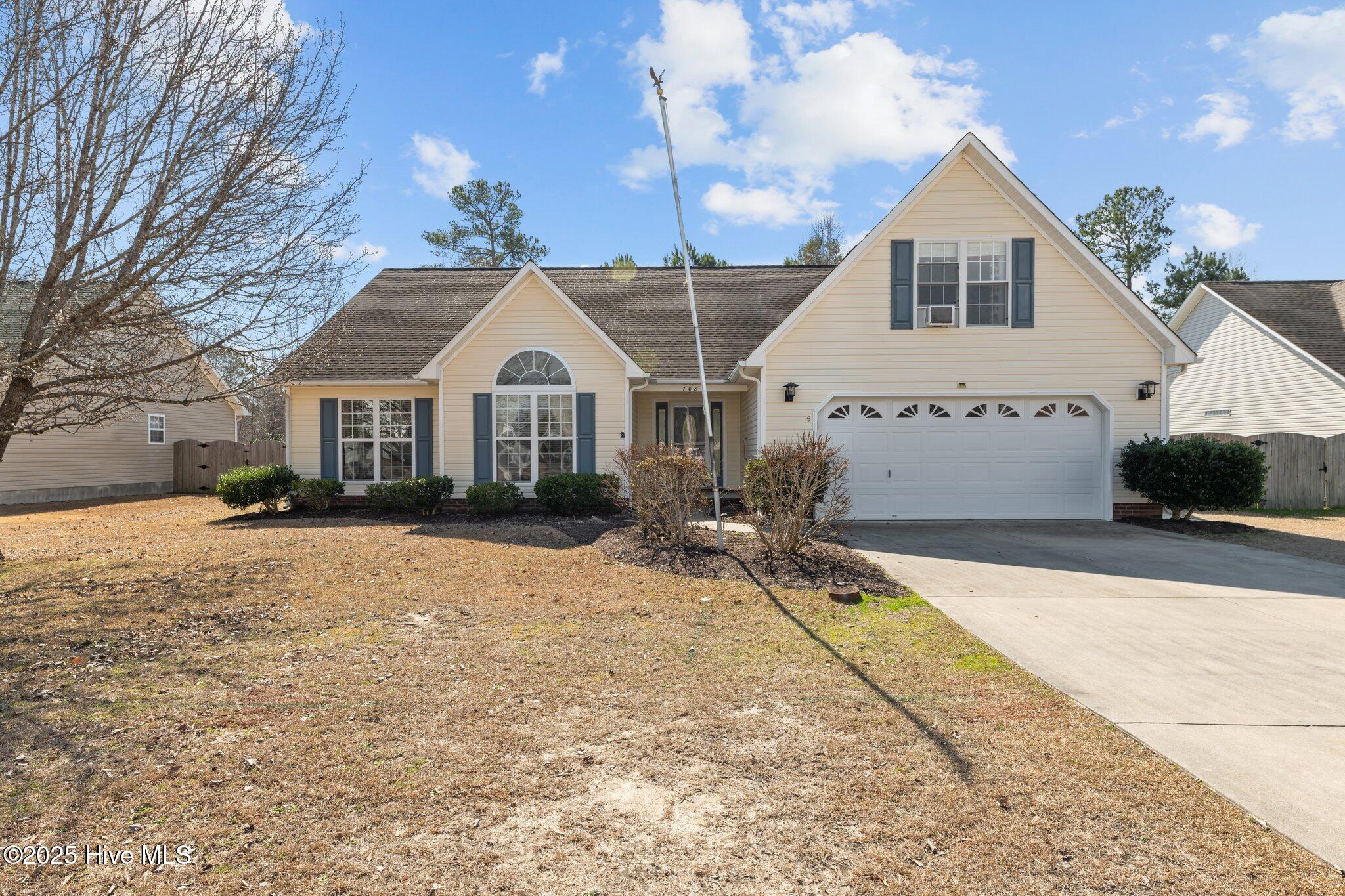 708 Sermons Boulevard Havelock, NC 28532 - Photo 2 of 44 1-web-or-mls-DSC_8177