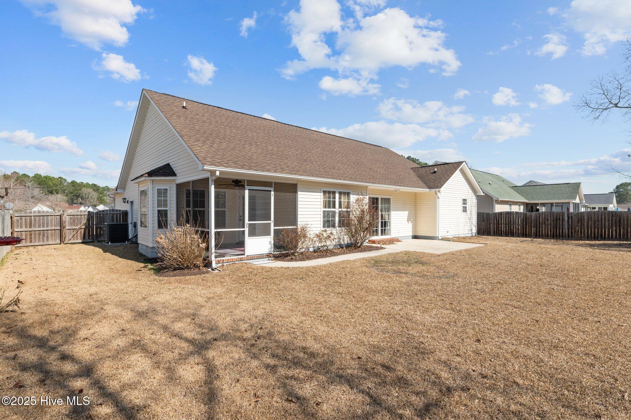 708 Sermons Boulevard Havelock, NC 28532 - Photo 37 of 44 36-web-or-mls-DSC_8173