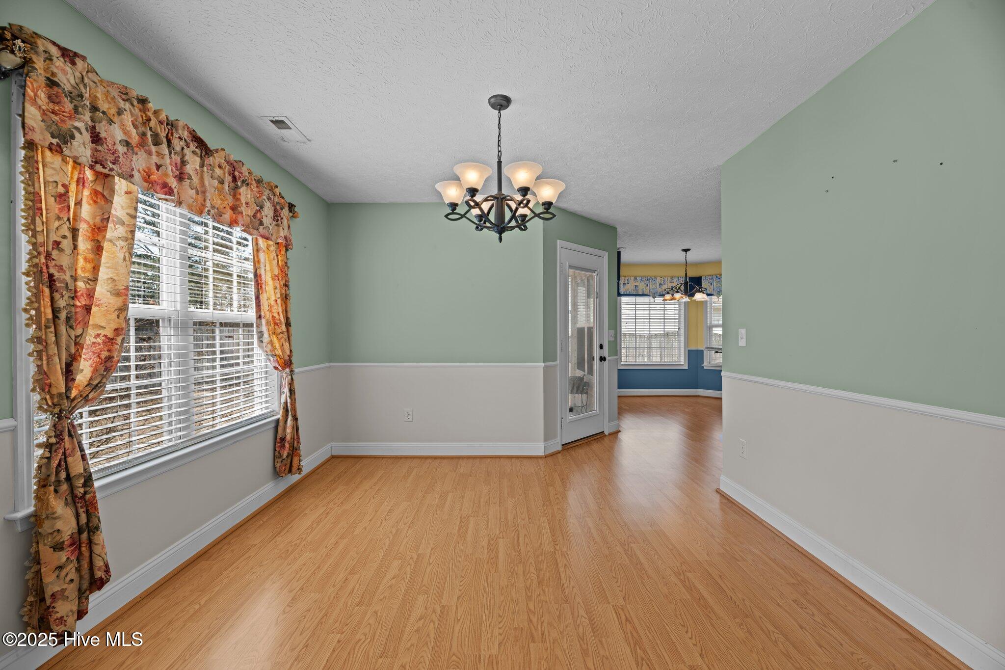 708 Sermons Boulevard Havelock, NC 28532 - Photo 10 of 44 10-web-or-mls-DSC_8097