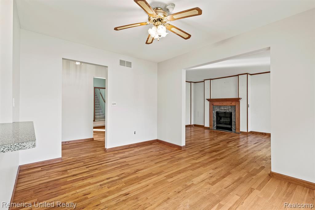 42518 Park Ridge Road Novi, MI 48375 - Photo 10 of 32