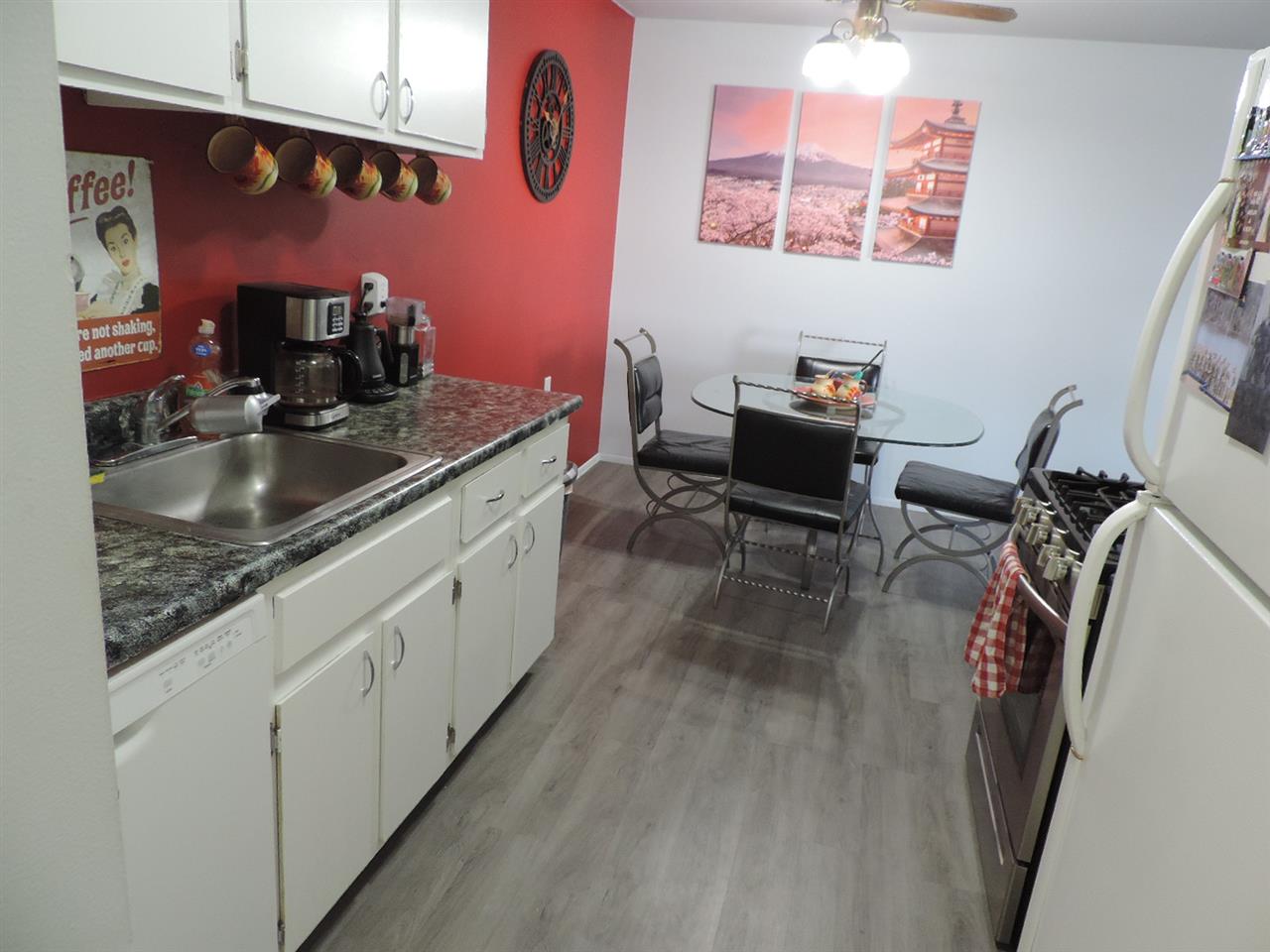 28296 Raleigh Crescent New Baltimore, MI 48051 - Photo 9 of 25 50036583-8.JPG