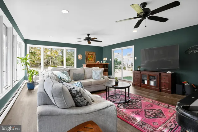 $659,900 | 376 Meadowbrook Road, North Wales, PA 19454