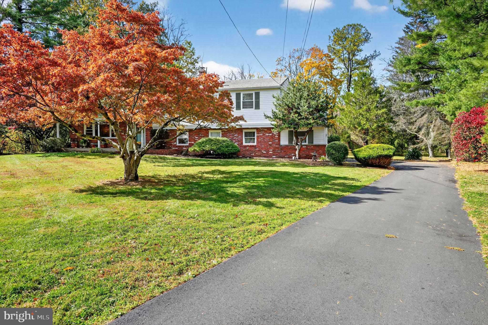 376 Meadowbrook Road North Wales, PA 19454 - Photo 3 of 28 Gallery Image 3