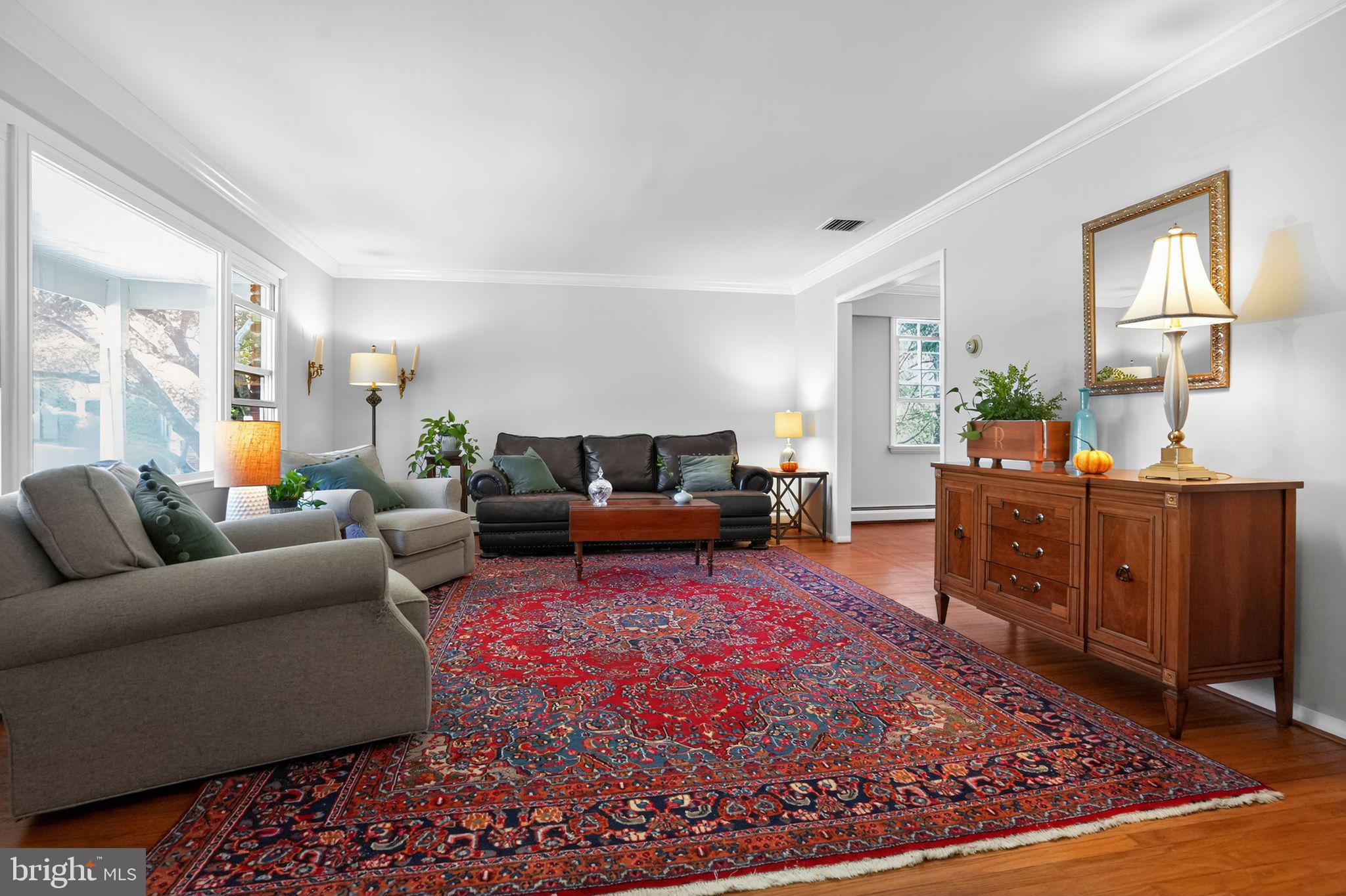 376 Meadowbrook Road North Wales, PA 19454 - Photo 6 of 28 Living Room