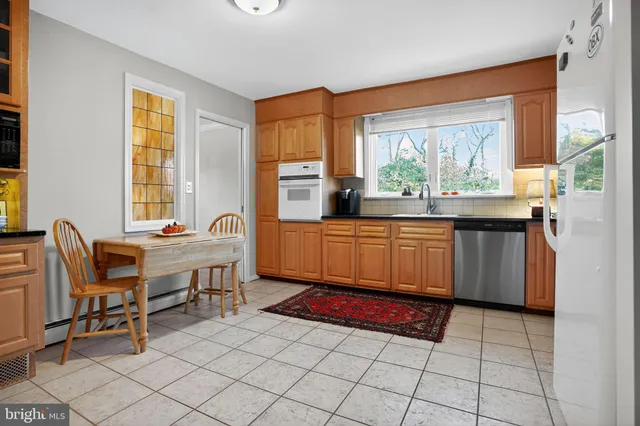 $659,900 | 376 Meadowbrook Road, North Wales, PA 19454