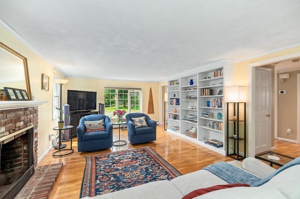 5 Whipple Road Hamilton, MA 01982 - Photo 6 of 41 Gallery Image 6
