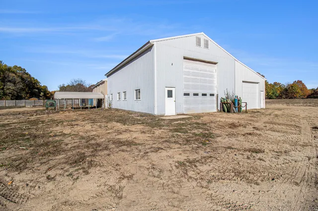 $265,000 | 8705 West Oceana Drive, Pentwater, MI 49449