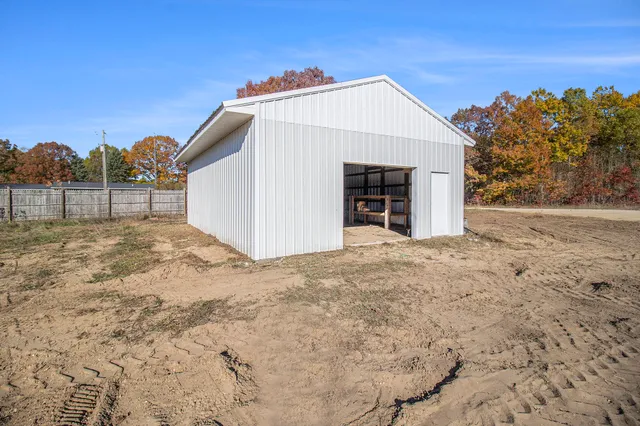 $265,000 | 8705 West Oceana Drive, Pentwater, MI 49449