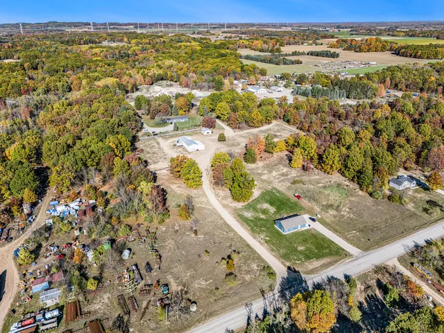 $265,000 | 8705 West Oceana Drive, Pentwater, MI 49449