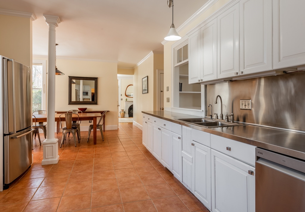 94 Phillips Avenue Rockport, MA 01966 - Photo 28 of 38