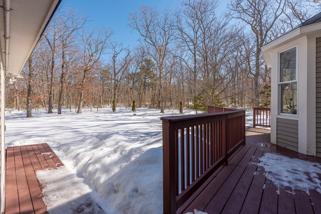 94 Phillips Avenue Rockport, MA 01966 - Photo 5 of 38