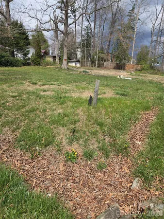 $59,000 | 145 Carolina Circle, Unit 8, Hendersonville, NC 28792