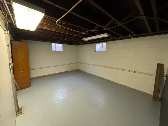 $2,150 | 1111 Lincoln Street, Unit 1, Lockport, IL 60441