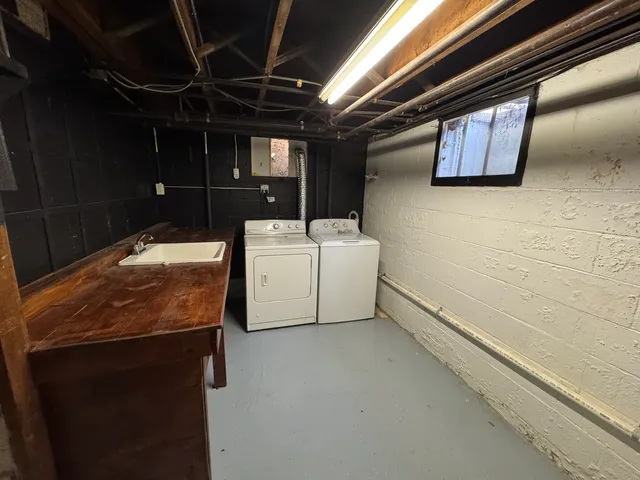 $2,150 | 1111 Lincoln Street, Unit 1, Lockport, IL 60441