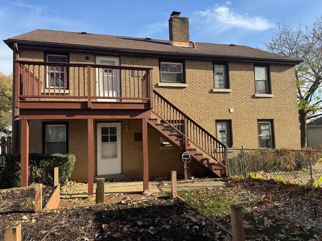 $2,150 | 1111 Lincoln Street, Unit 1, Lockport, IL 60441