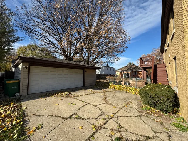 $2,150 | 1111 Lincoln Street, Unit 1, Lockport, IL 60441