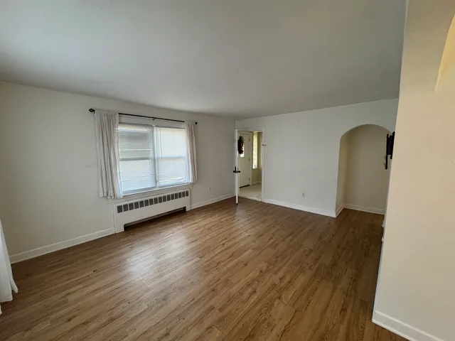 $2,150 | 1111 Lincoln Street, Unit 1, Lockport, IL 60441