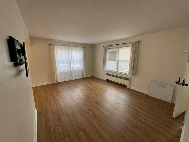 $2,150 | 1111 Lincoln Street, Unit 1, Lockport, IL 60441