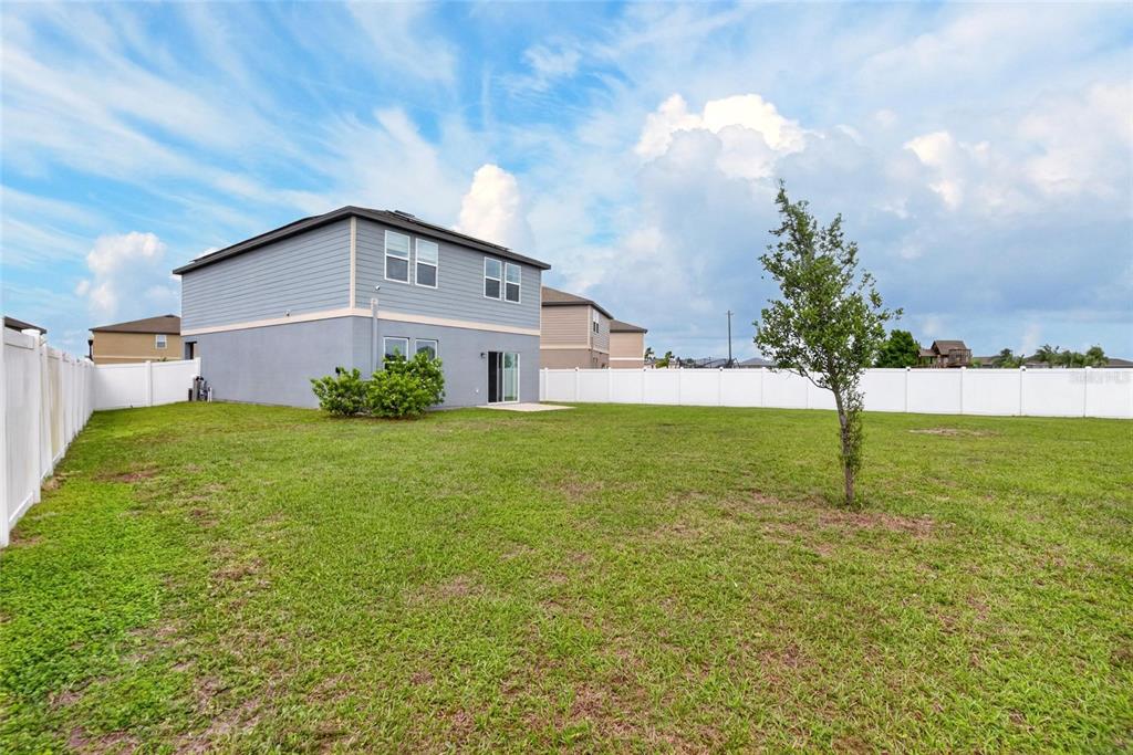 1044 Kelly Fern Loop Ruskin, FL 33570 - Photo 33 of 35