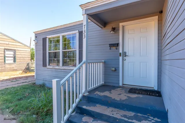 $170,000 | 733 South Crockett Drive, Abilene, TX 79605