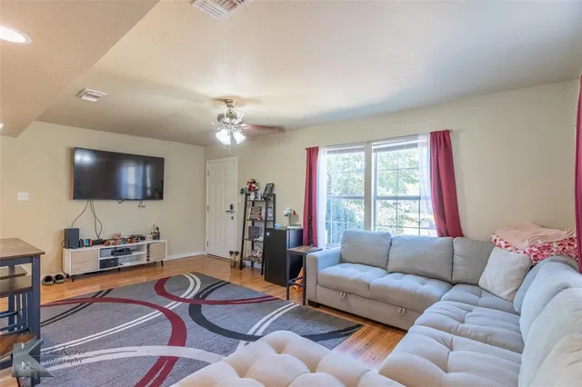 $170,000 | 733 South Crockett Drive, Abilene, TX 79605