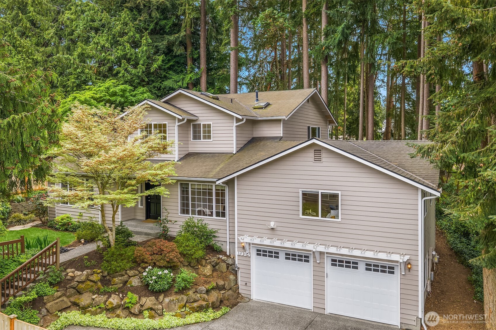 8934 218th Street Southwest Edmonds, WA 98026 - Photo 2 of 39