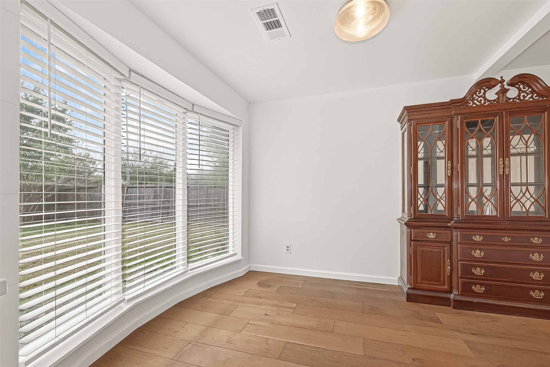 10823 Sandstone Street Houston, TX 77072 - Photo 13 of 43