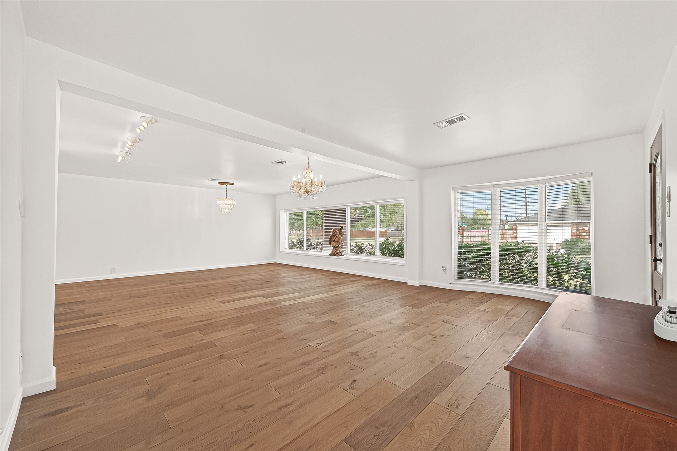 10823 Sandstone Street Houston, TX 77072 - Photo 7 of 43