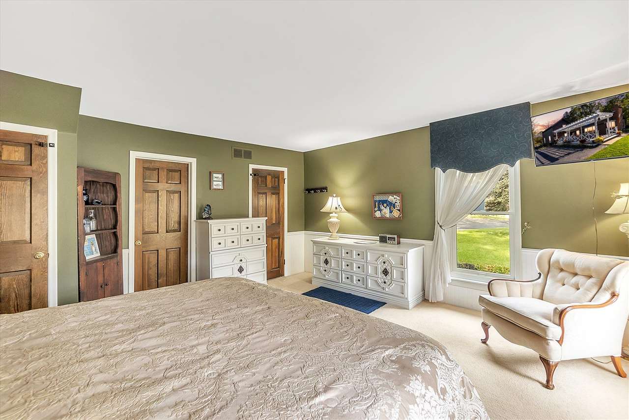 6291 Linden Road Fenton, MI 48430 - Photo 15 of 65 50059590-14.JPG