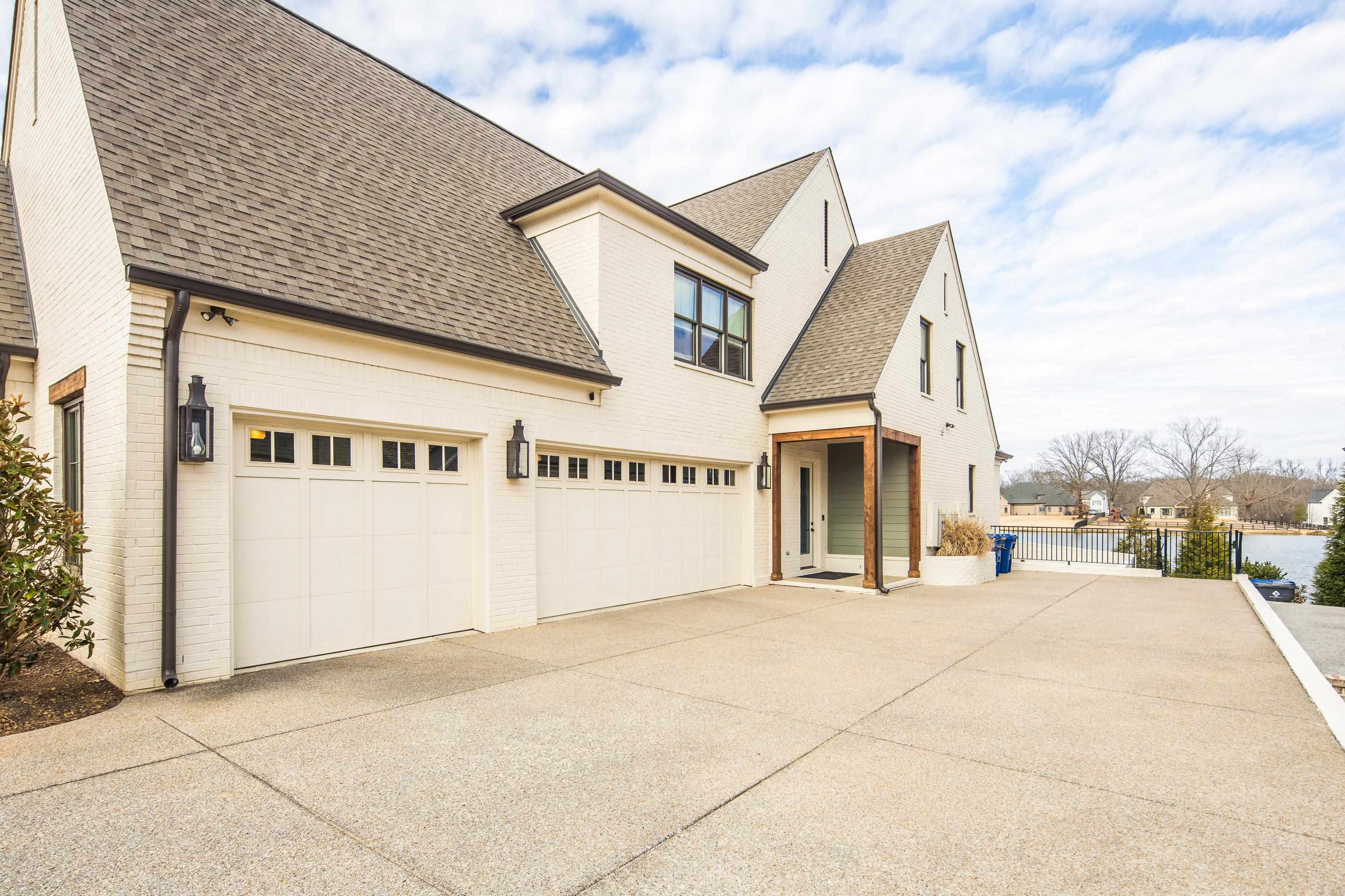 160 North Lake Road Piperton, TN 38017 - Photo 2 of 40 a view of a house with a outdoor space