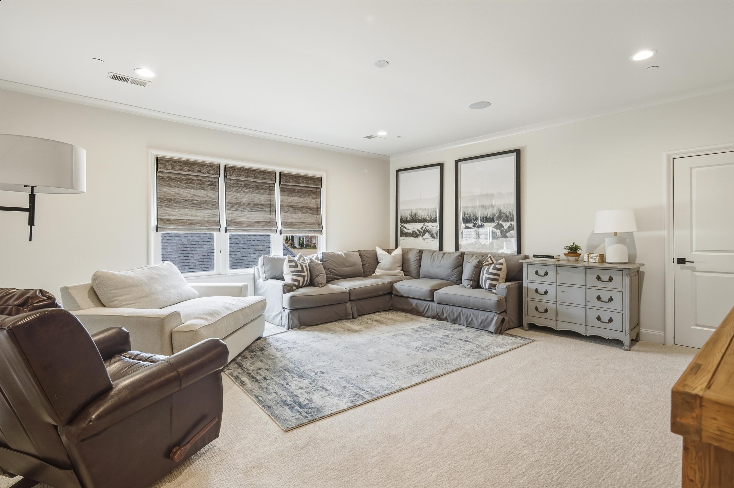 160 North Lake Road Piperton, TN 38017 - Photo 34 of 40 a living room with furniture and windows