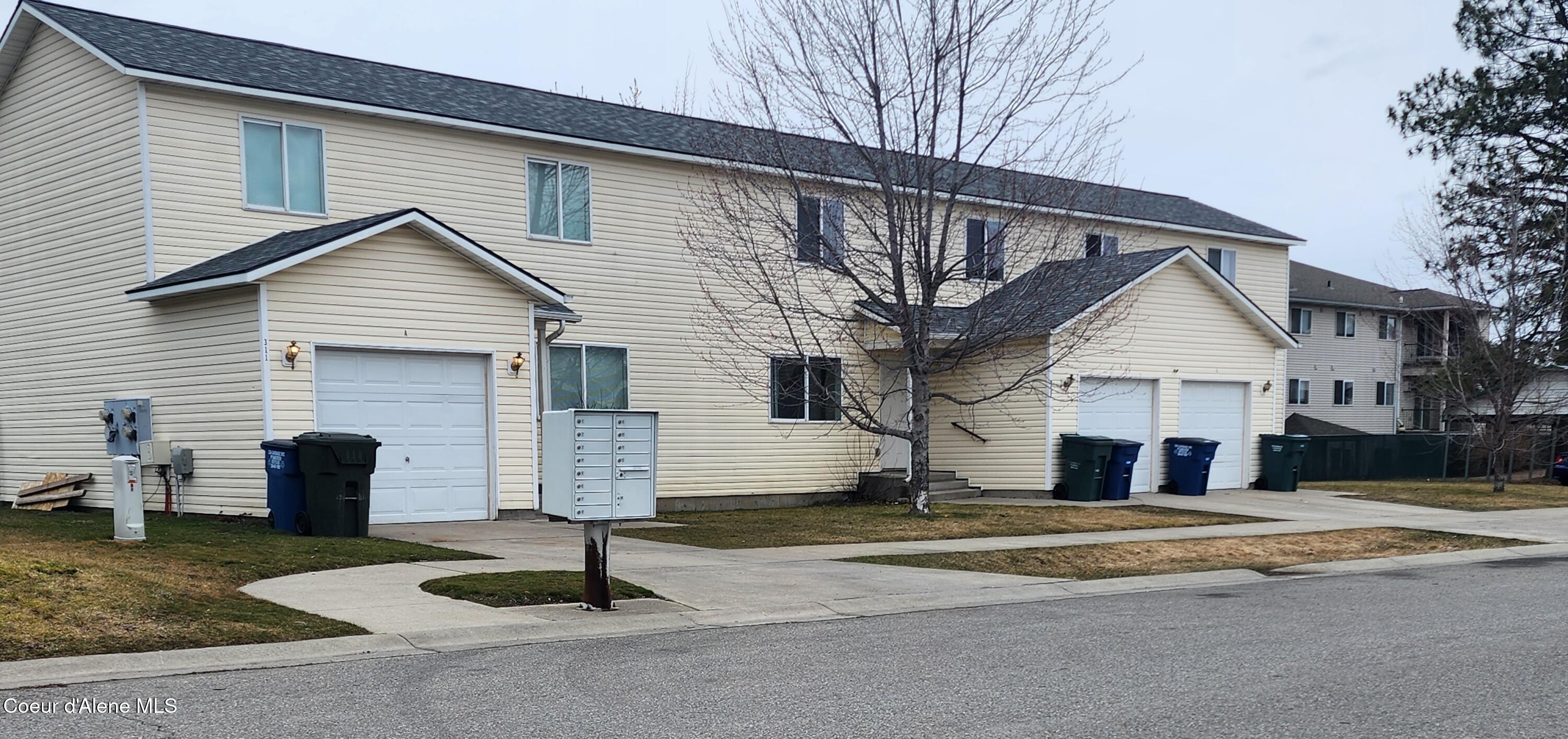 311 North Handy Street Post Falls, ID 83854 - Photo 3 of 15 Front View