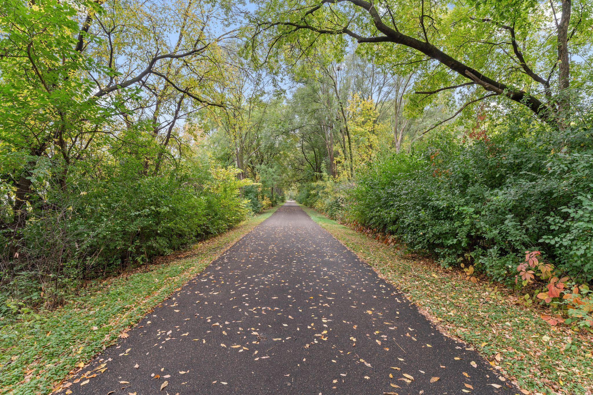 1740 English Street Maplewood, MN 55109 - Photo 18 of 20