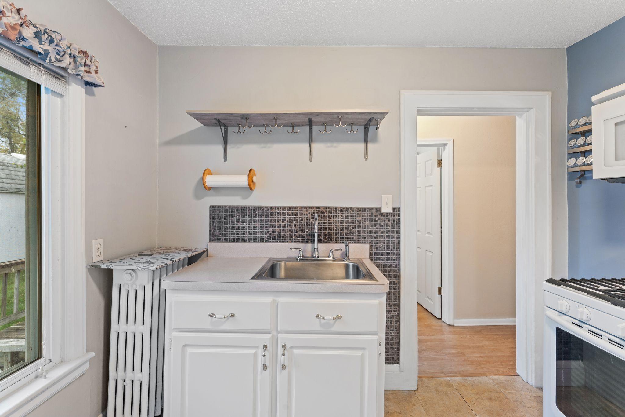 1740 English Street Maplewood, MN 55109 - Photo 4 of 20