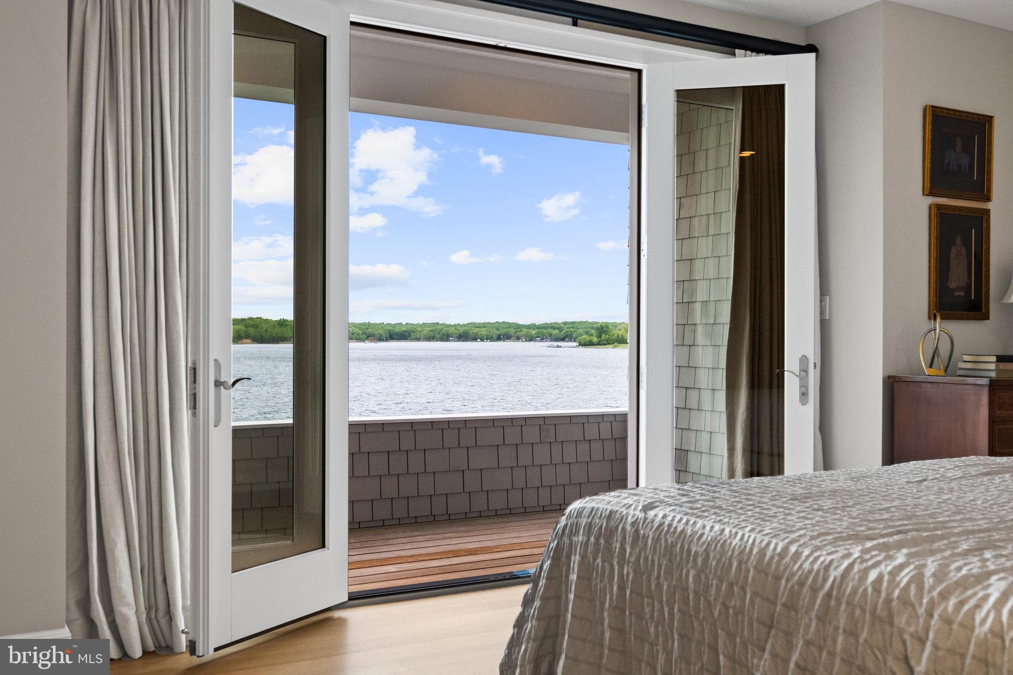 411 Ferry Point Road Annapolis, MD 21403 - Photo 37 of 48 Private balcony