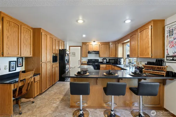 $790,000 | 2201 33rd Avenue Southeast, Puyallup, WA 98374