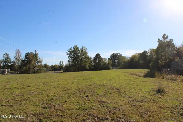 $33,000 | 120 Bull Horn Road, Como, MS 38619