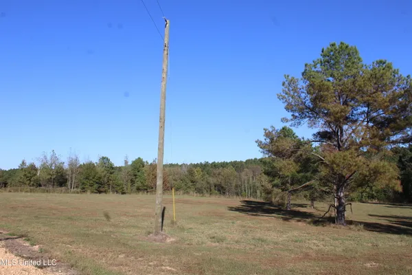 $33,000 | 120 Bull Horn Road, Como, MS 38619