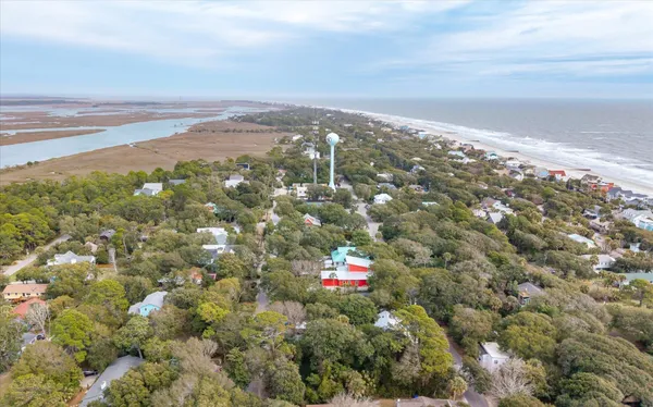 $750,000 | 406 East Erie Avenue, Folly Beach, SC 29439