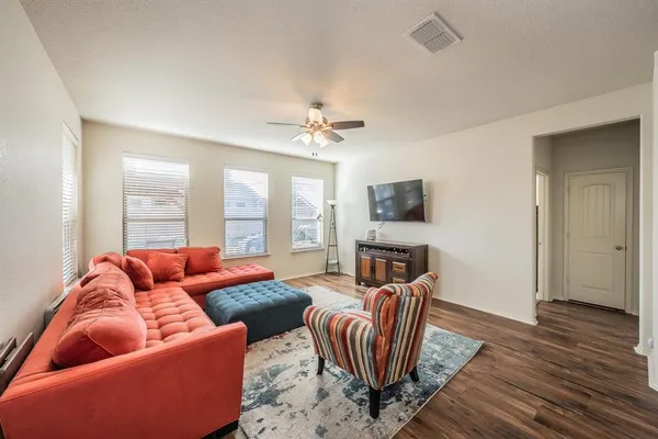 $450,000 | 5412 Sea Cove Lane, Denton, TX 76208