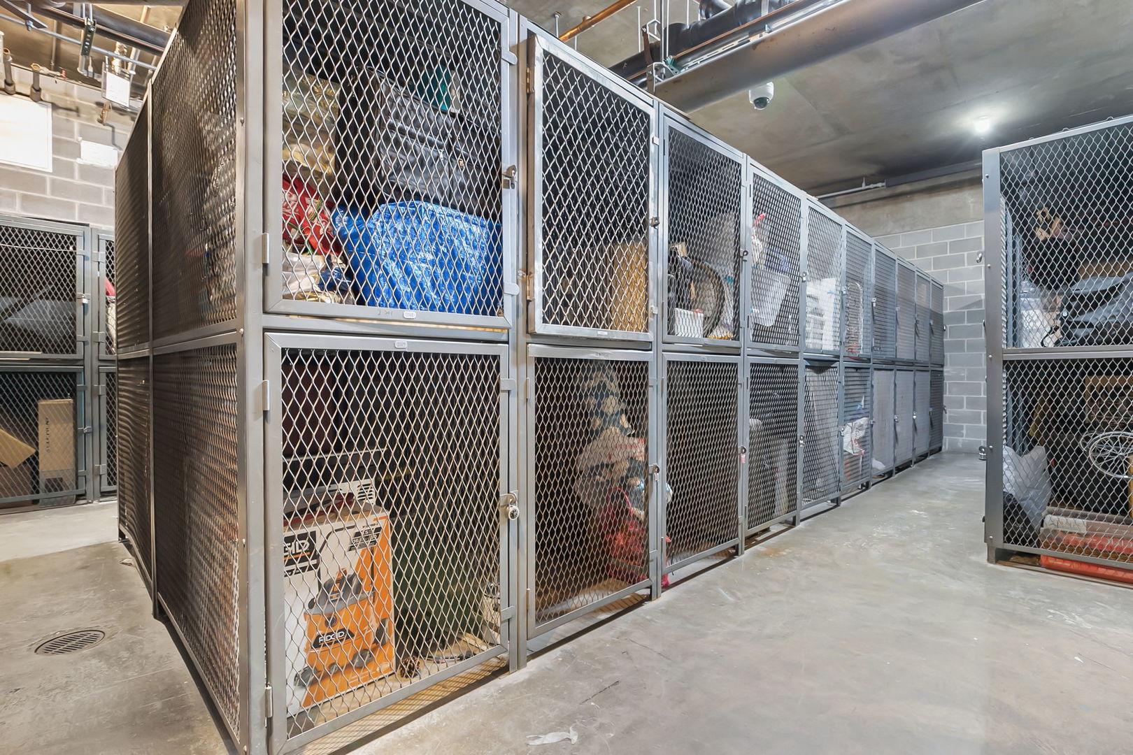 1460 North Sandburg Terrace, Unit 2001A Chicago, IL 60610 - Photo 34 of 39