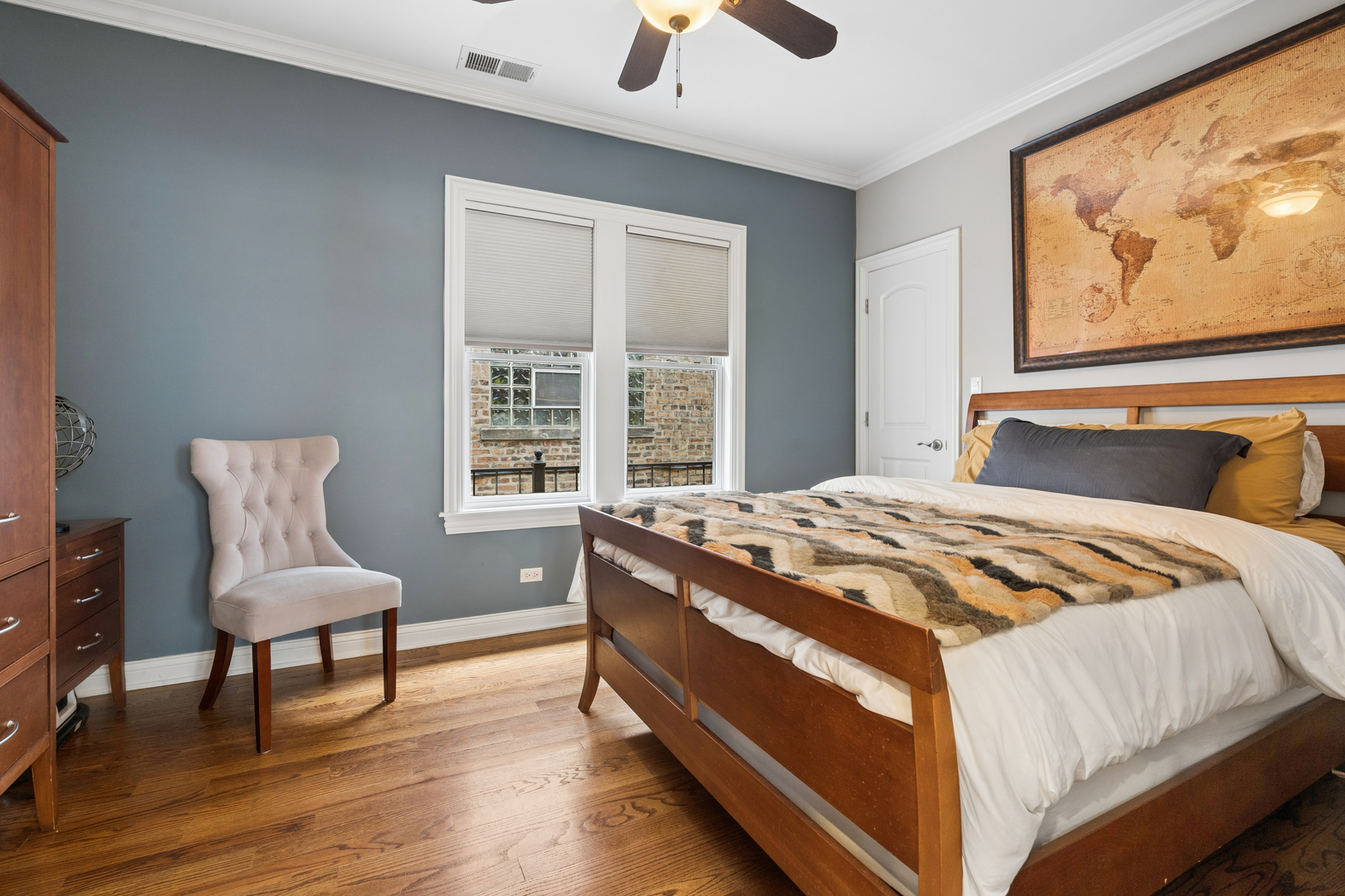 5305 West Addison Street Chicago, IL 60641 - Photo 7 of 41