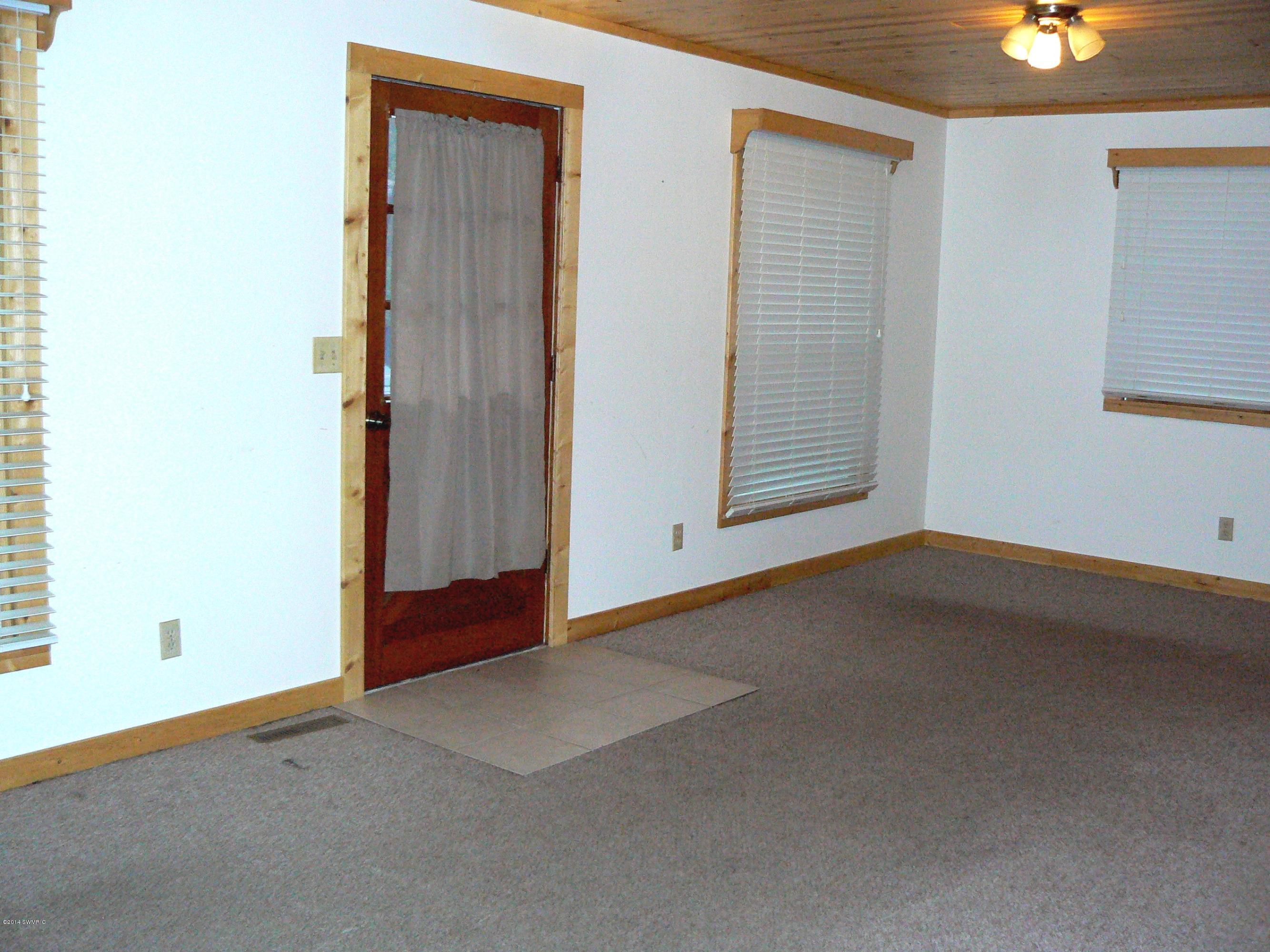 631 North Benson Road Fountain, MI 49410 - Photo 6 of 12 P1040713