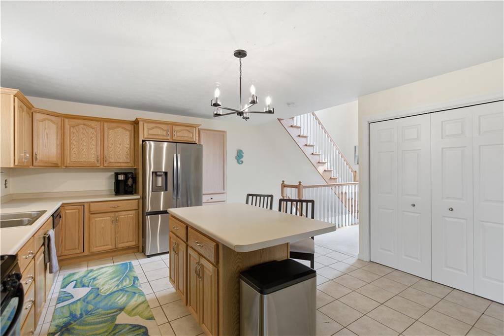 603 Brandon Way Coraopolis, PA 15108 - Photo 5 of 30