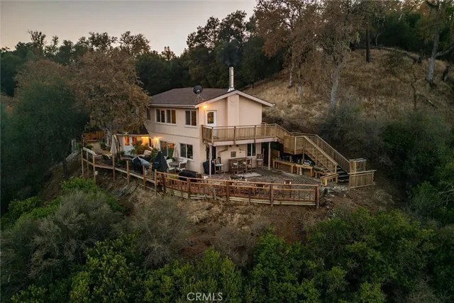 $839,000 | 5503 Whispering Pines Lane, Paso Robles, CA 93446