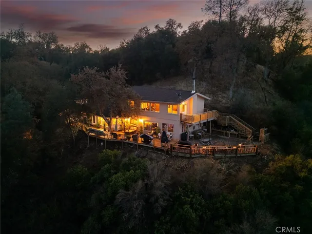 $839,000 | 5503 Whispering Pines Lane, Paso Robles, CA 93446