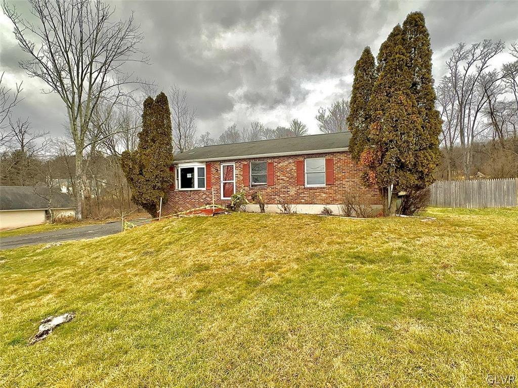 7635 Passer Road Coopersburg, PA 18036 - Photo 2 of 23 Gallery Image 2
