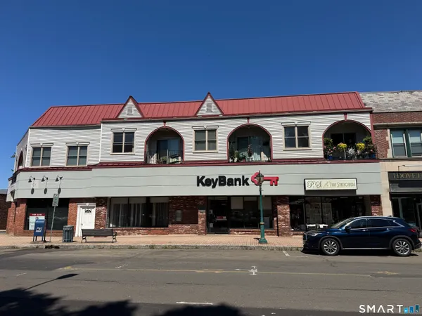 $1,800 | 1022 Main Street, Unit 7, Branford, CT 06405