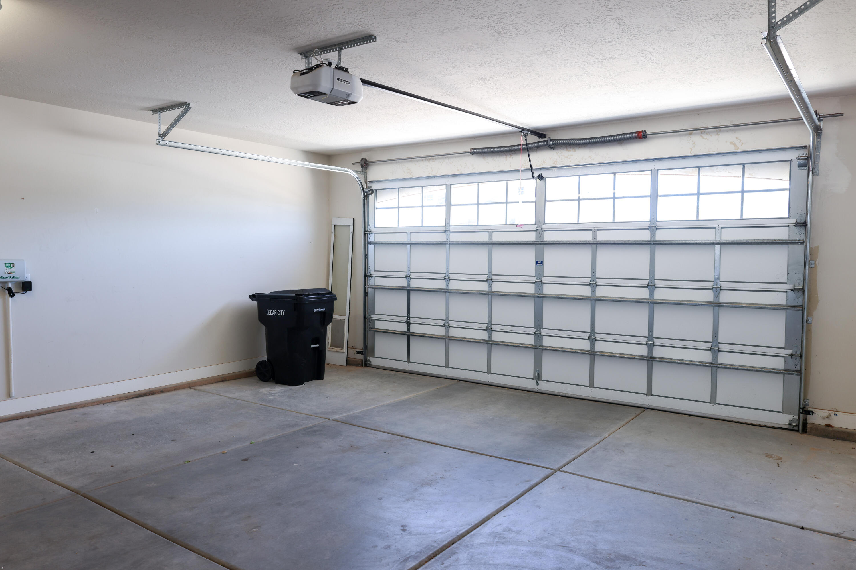 94 North Windsor Road Cedar City, UT 84720 - Photo 52 of 57 Garage